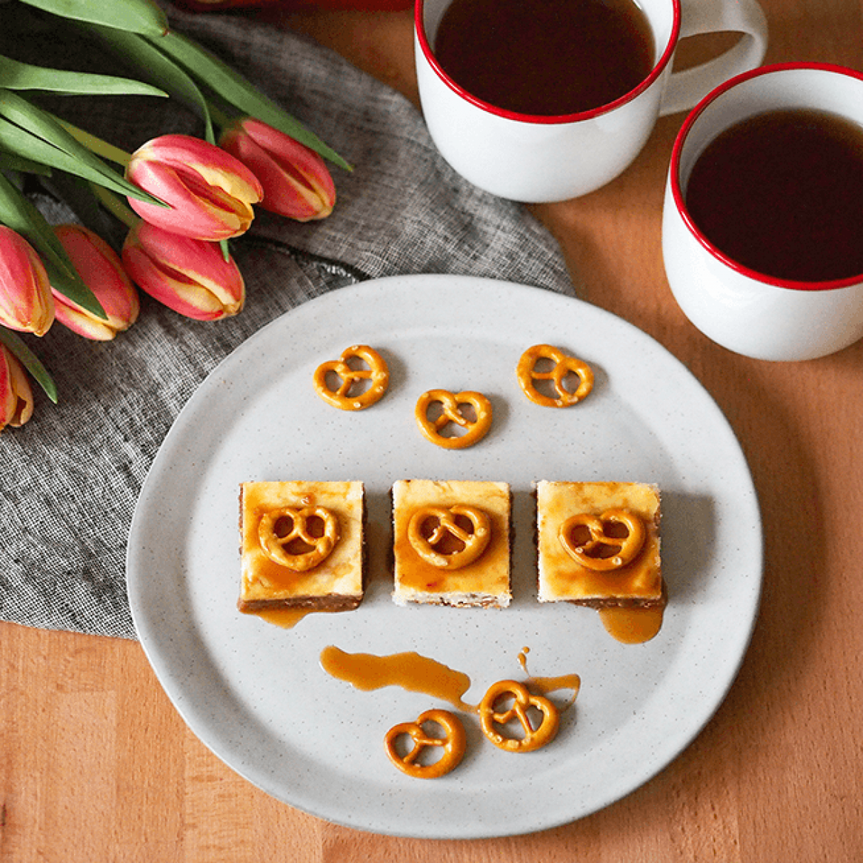 Brezel Cheesecake mit Salzkaramellsauce