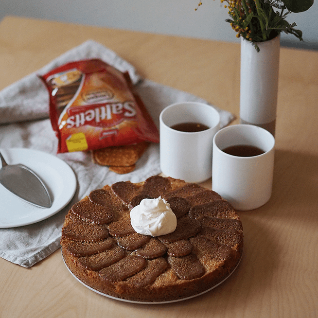 Cracker Caramel Pie